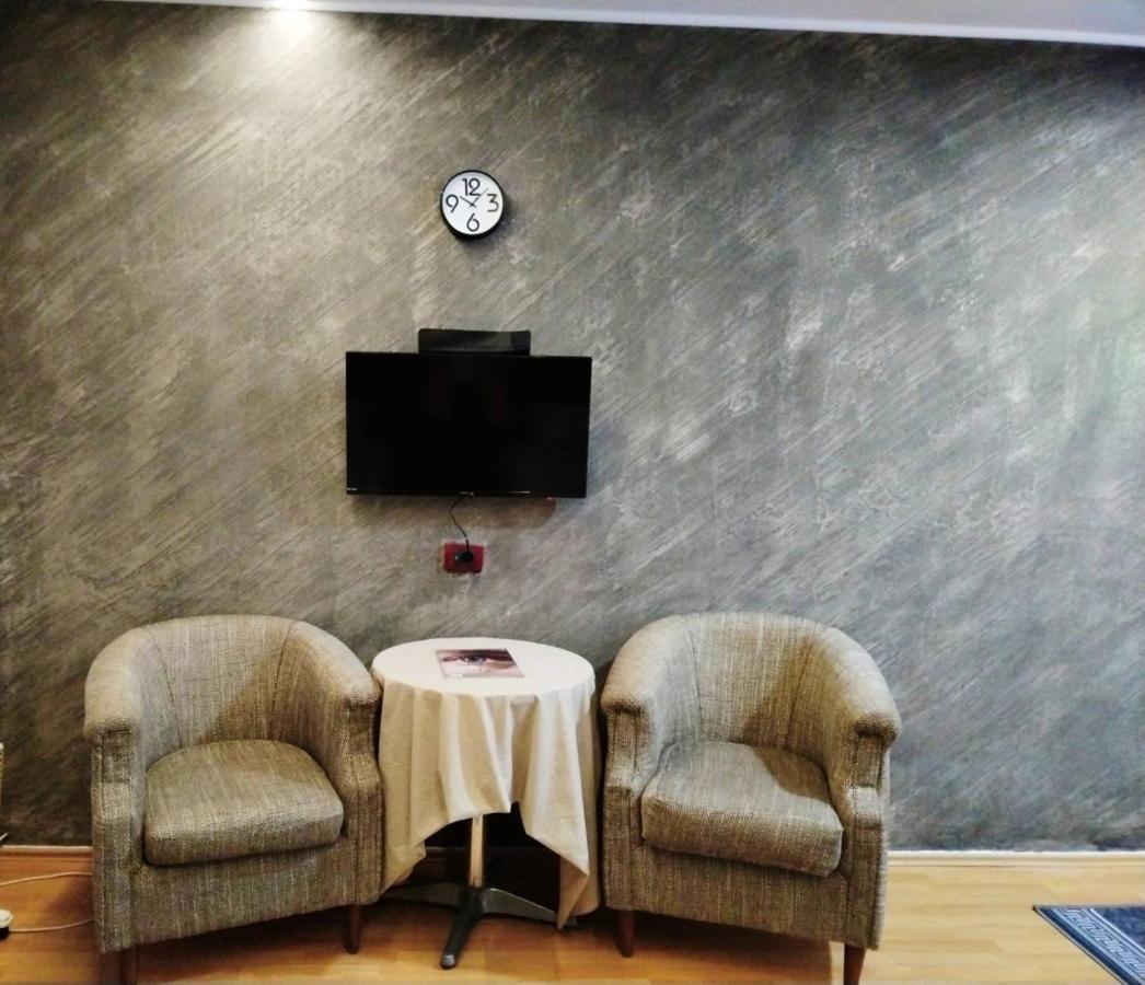Fun Rooms Sobe Prenociste Borca Buitenkant foto