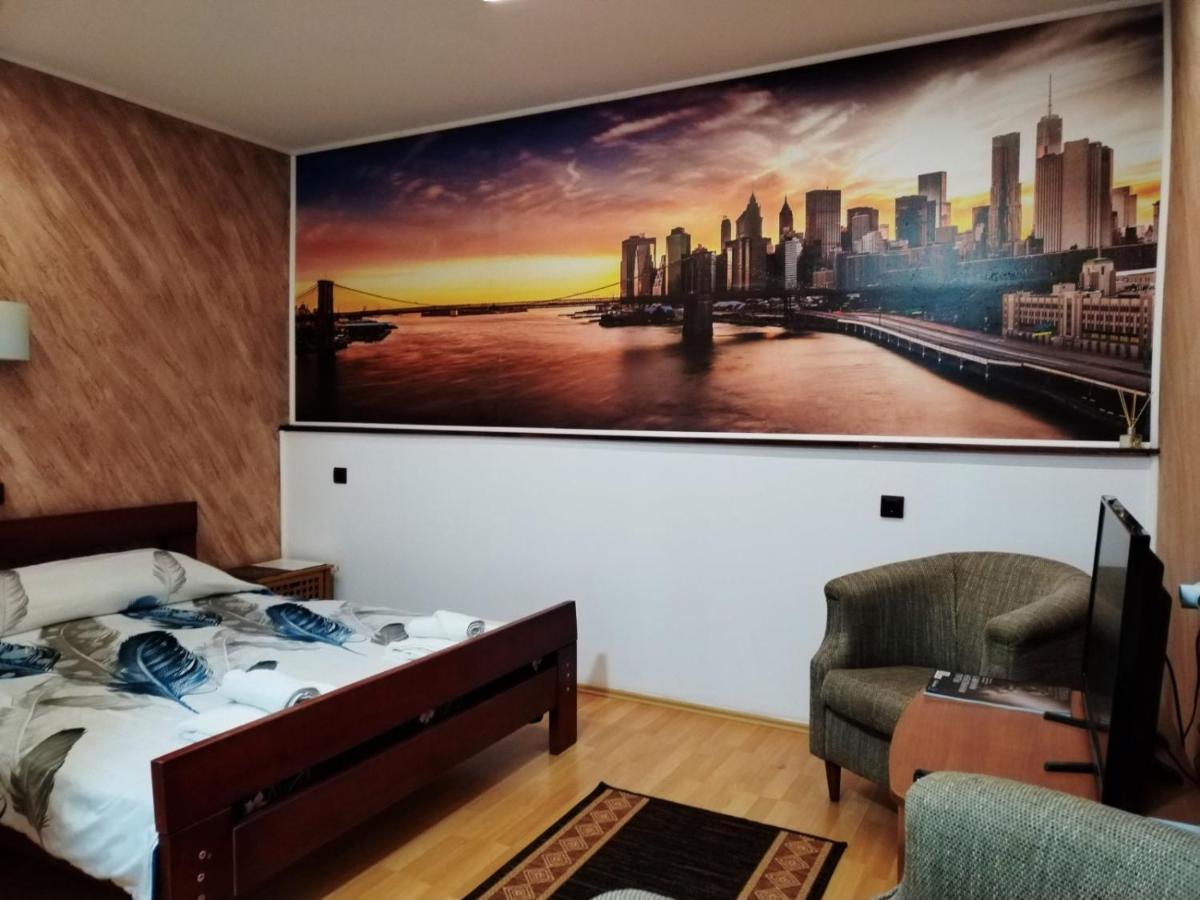 Fun Rooms Sobe Prenociste Borca Buitenkant foto