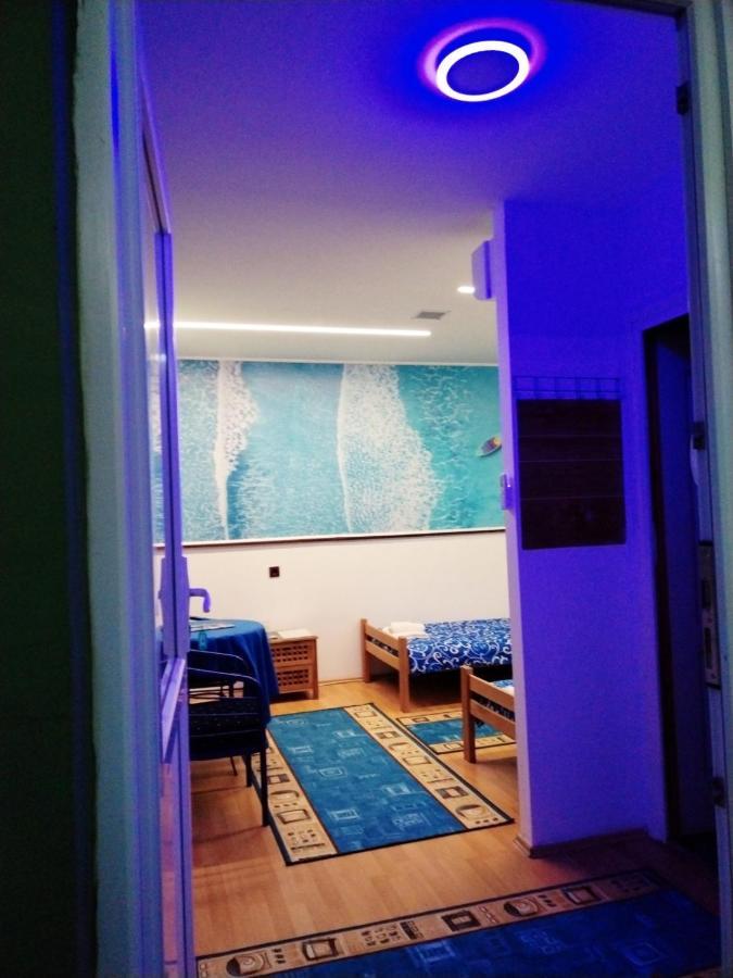 Fun Rooms Sobe Prenociste Borca Buitenkant foto